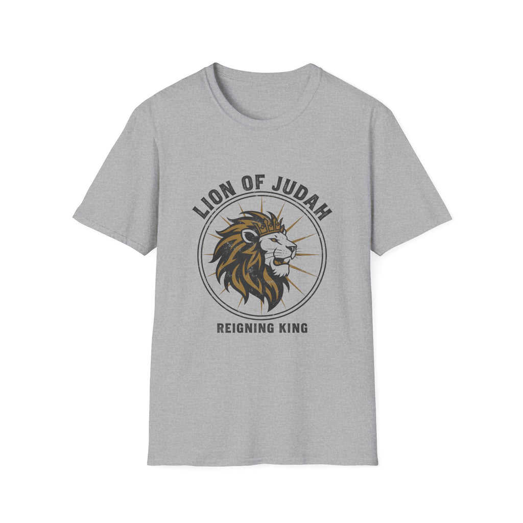 Lion of Judah - Reigning king T-shirt
