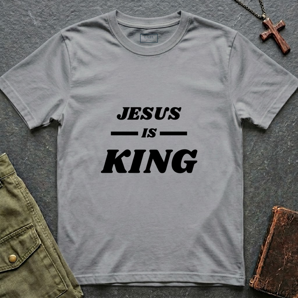 Jesus is king T-shirt