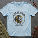 Lion of Judah - Reigning king T-shirt